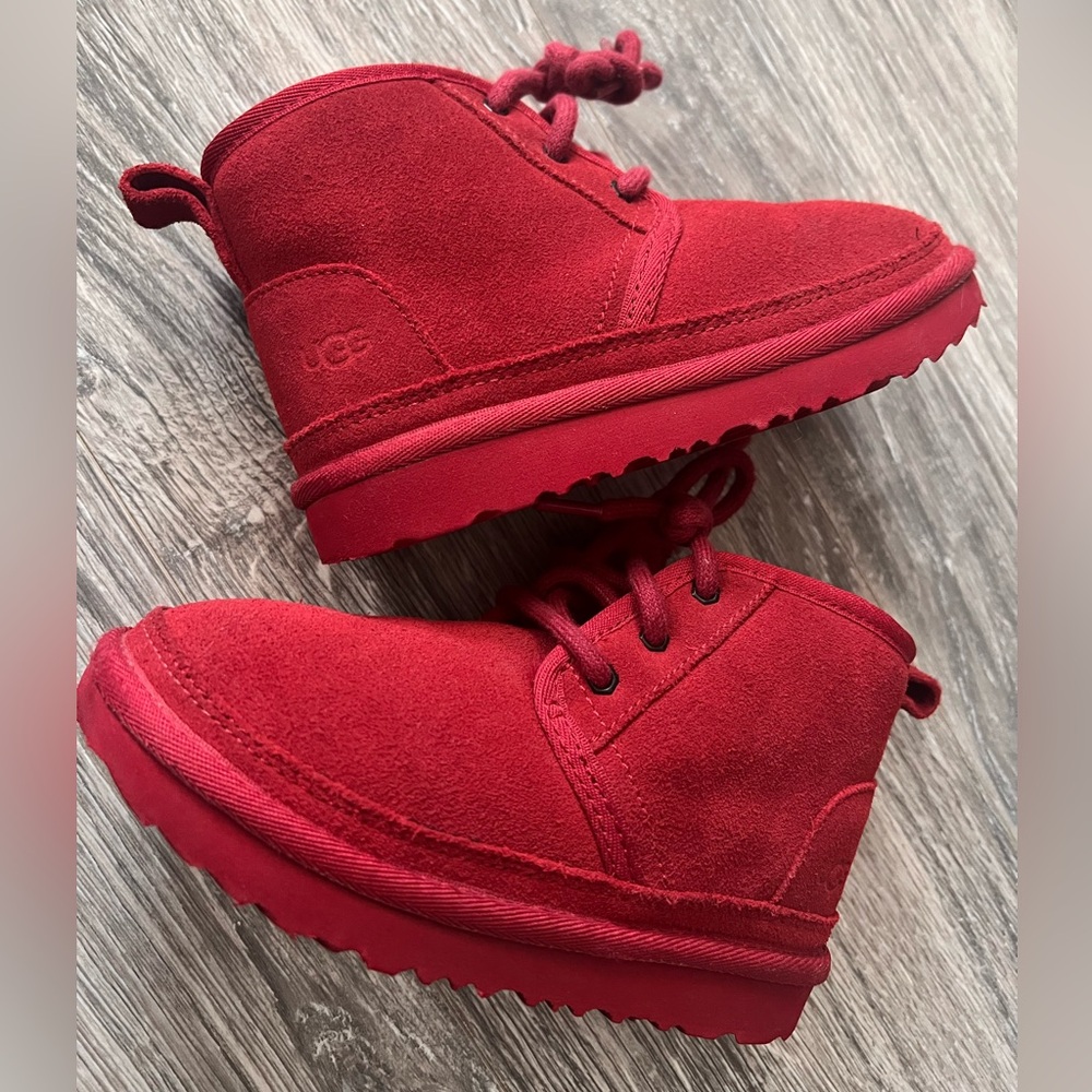 UGG Kids size 11- great condition!